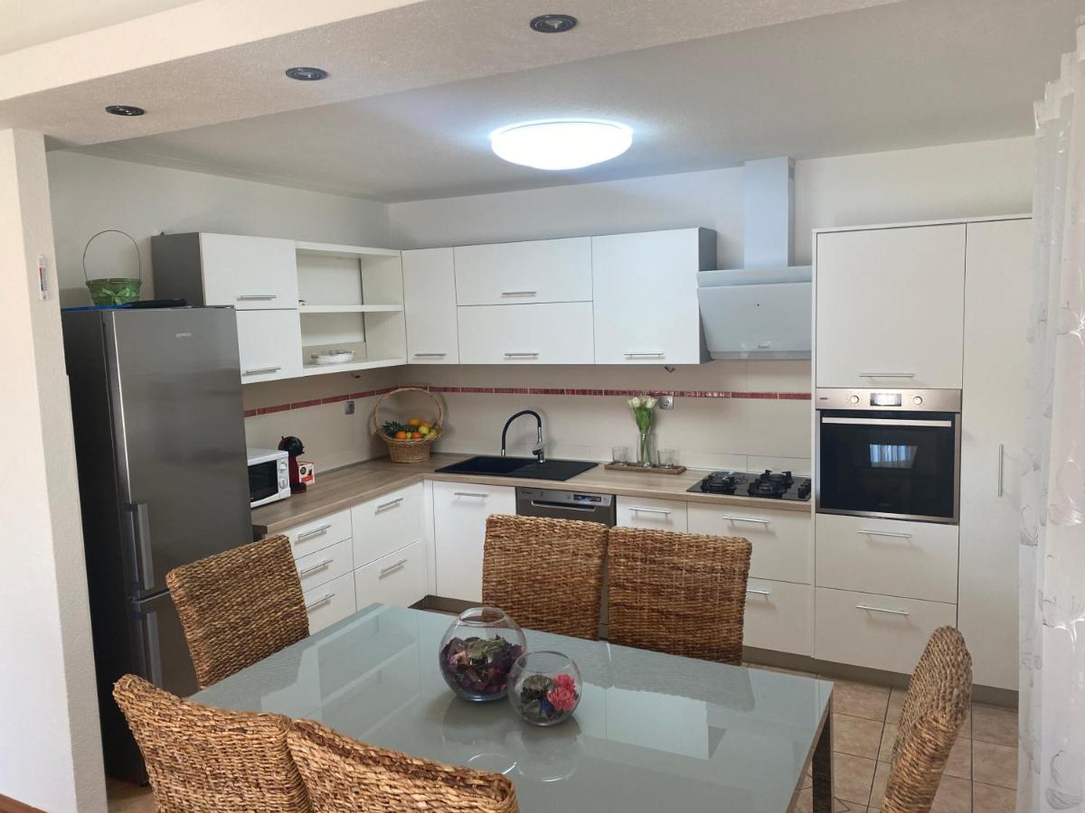 Apartment Tina روغوزنيكا المظهر الخارجي الصورة