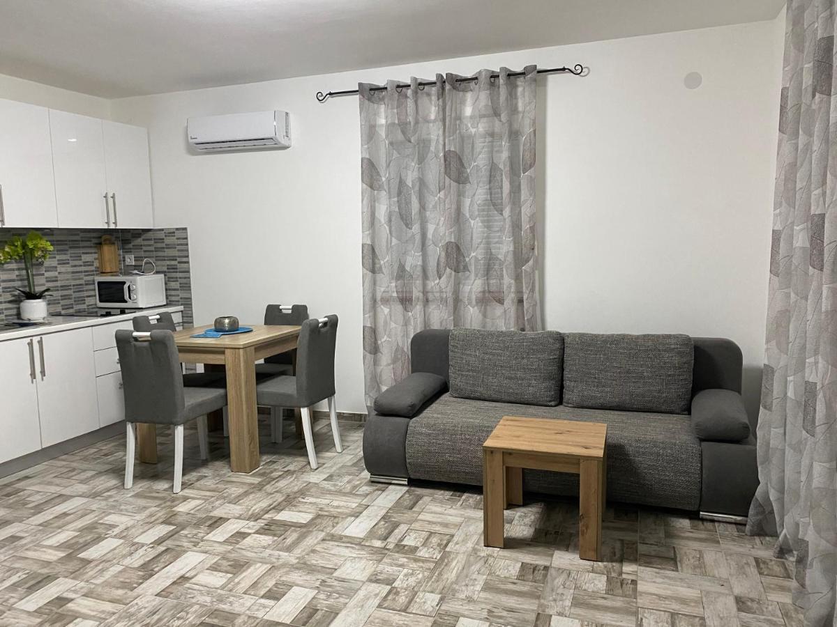 Apartment Tina روغوزنيكا المظهر الخارجي الصورة