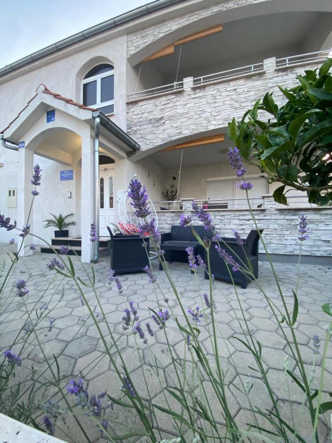 Apartment Tina روغوزنيكا المظهر الخارجي الصورة